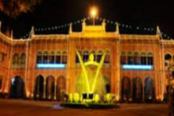 https://cache.careers360.mobi/media/colleges/social-media/media-gallery/15405/2020/11/26/Campus View of Madras Veterinary College Chennai_Campus-View.jpg